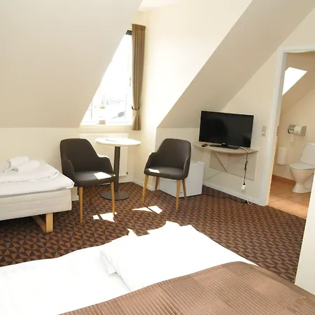 Hotel Foldens Hotel 3*